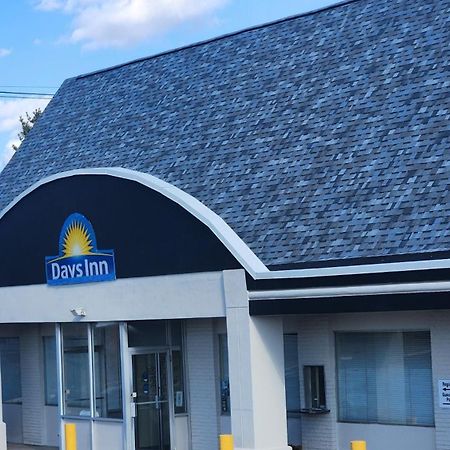 Days Inn By Wyndham Frankfort Exterior foto
